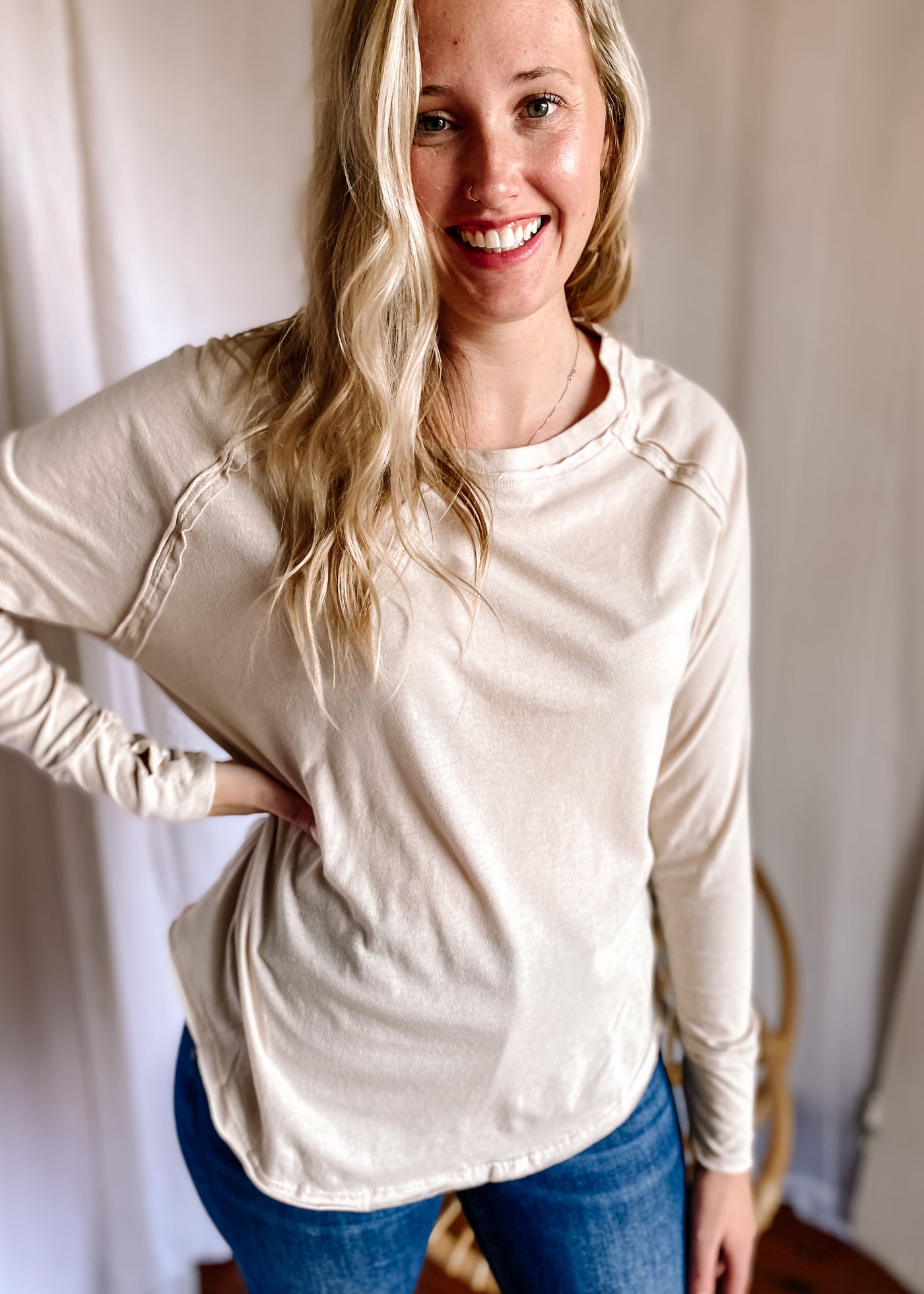 Ivy Raglan Top in Sand Beige