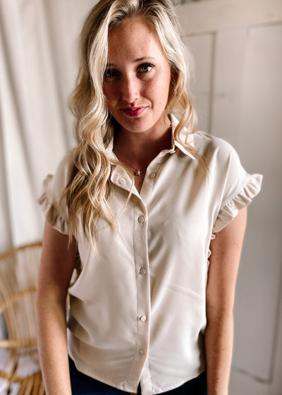 Ruffle Short Sleeve Button Top in Taupe