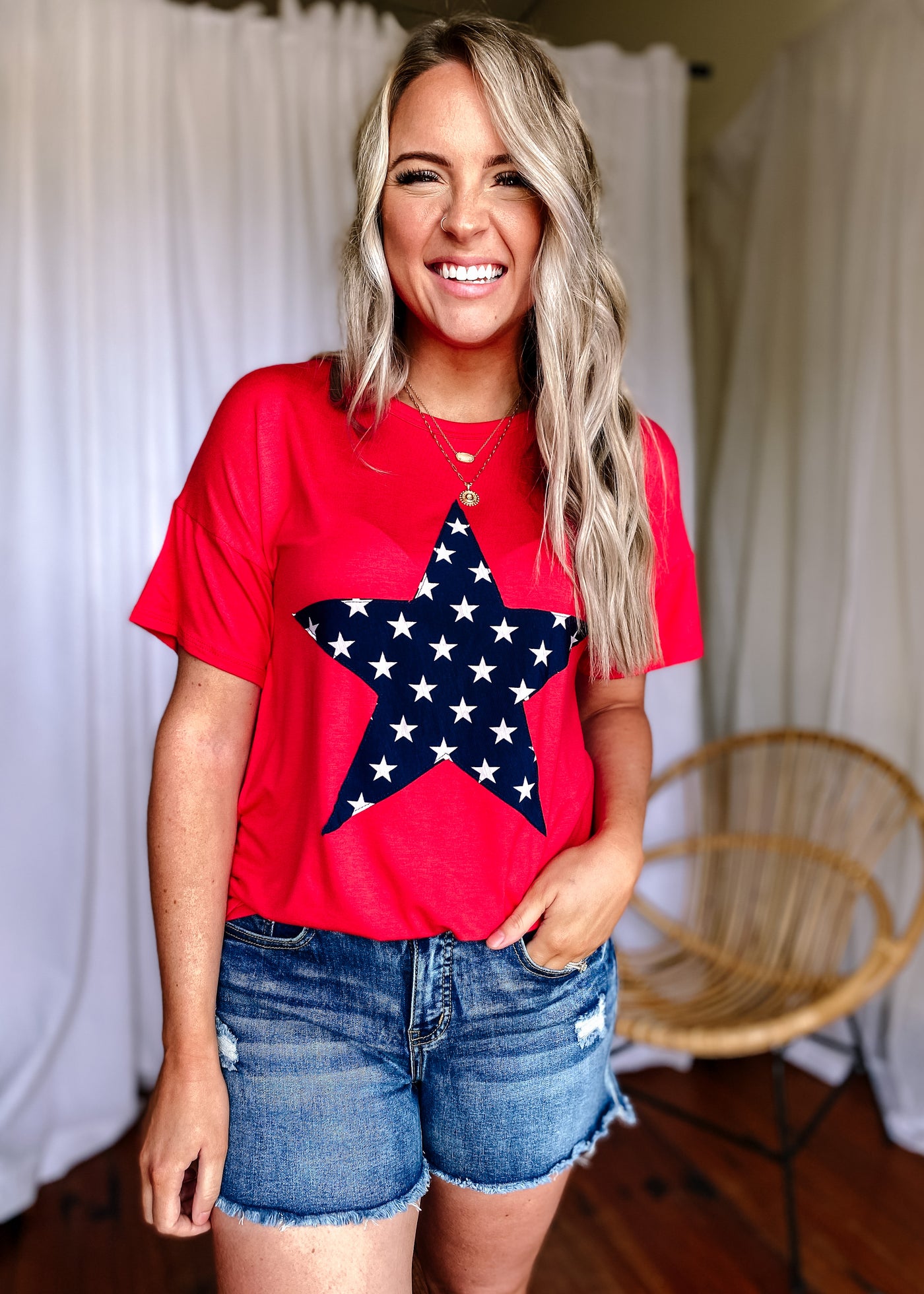 Round Neck Star Patch Top in Red