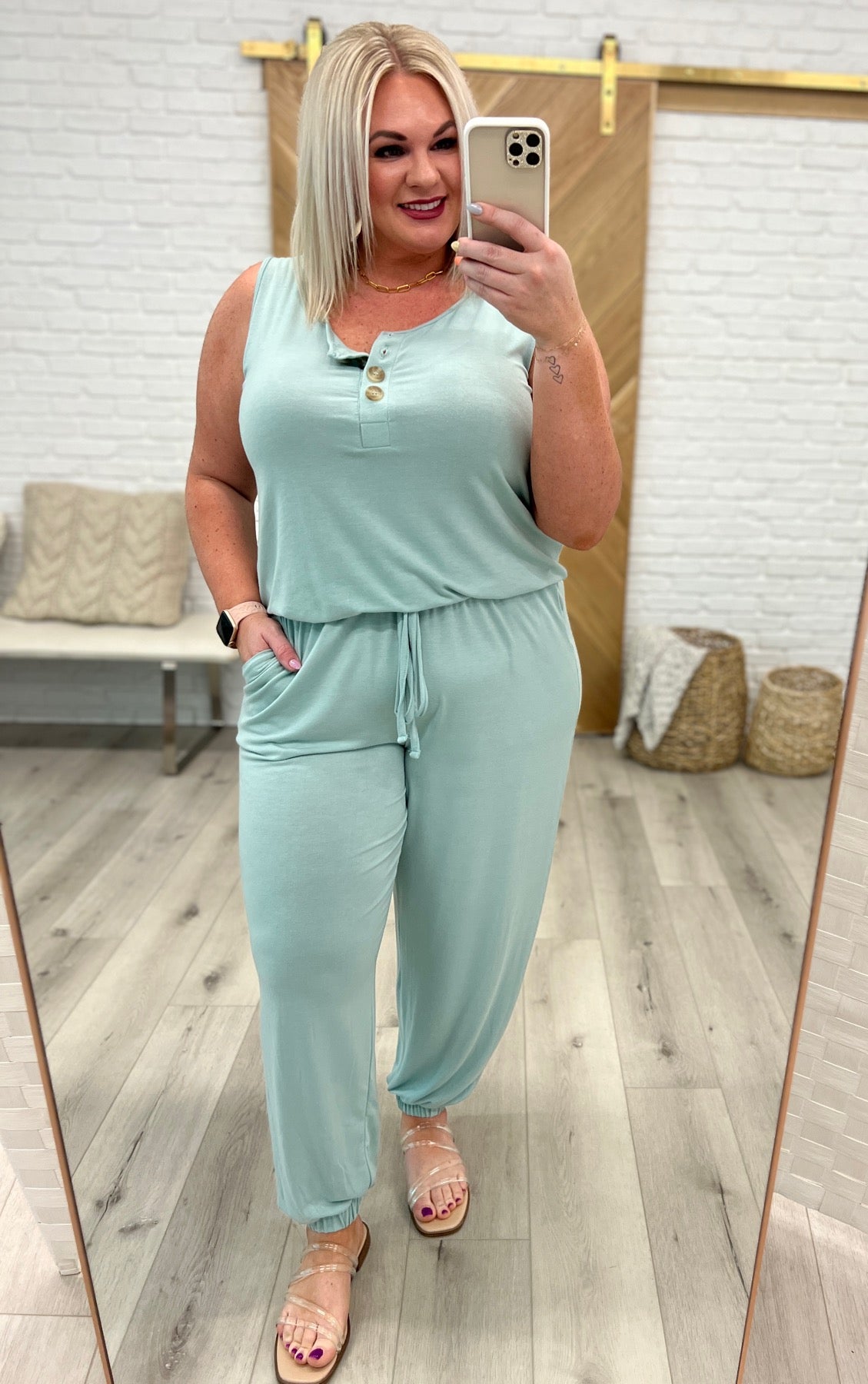 Brand Collab Relaxing Weekend Sleeveless Jumpsuit