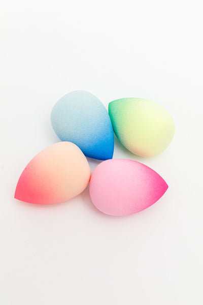 Brand Collab Cool Ombre Makeup Sponge in Four Colors