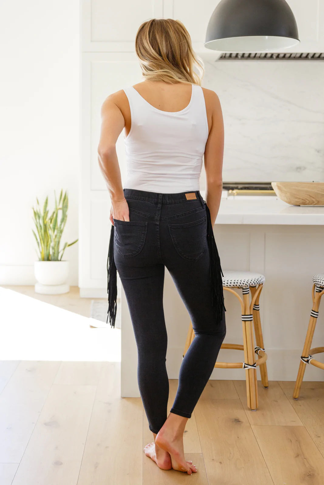 Brand Collab Hilary Side Fringe Skinny Jegging In Black