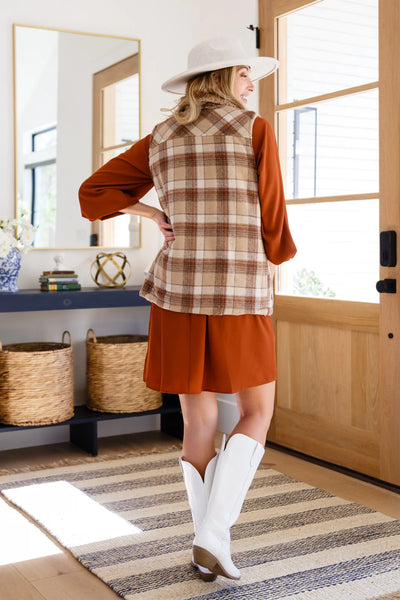Brand Collab Snug And Stylish Plaid Fur Lined Wide Collar Vest